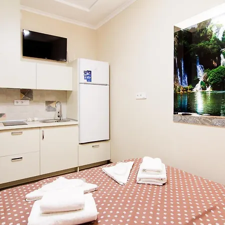 Art Suites On Deribasovskaya 10 Odessa